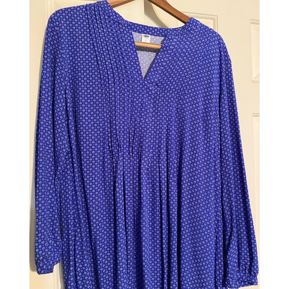 Old Navy midi dress in blue print.